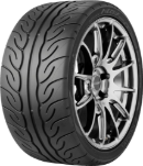 Nahaufnahme der Lauffläche Yokohama ADVAN Neova AD08R 295/30 R19 100 W