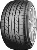 Nahaufnahme der Lauffläche Yokohama A10A 215/45 R18 89 W RPB