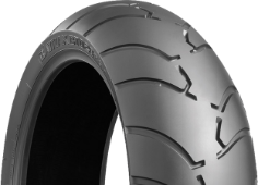 Nahaufnahme der Lauffläche Bridgestone BT 028 200/50 R18 76 V Rear TL M/C G