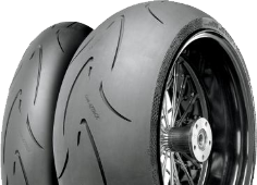 Nahaufnahme der Lauffläche Continental ContiRaceAttack Comp 180/60ZR17 (75 W) Rear TL M/C Endurance